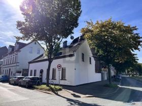 Дом на две семьи для продажи в Гельзенкирхен-Юкендорф, Германия Дом на две семьи для продажи в Гельзенкирхен-Юкендорф, Германия